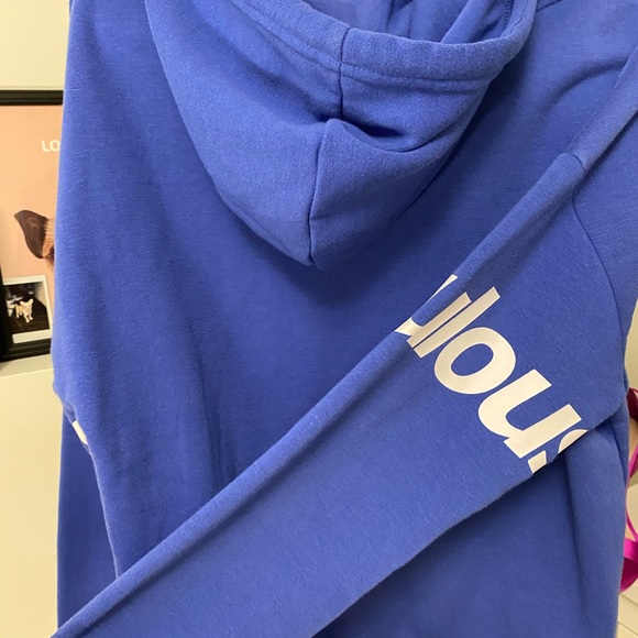 Fabulous Hoodie! - Picture 2 of 2